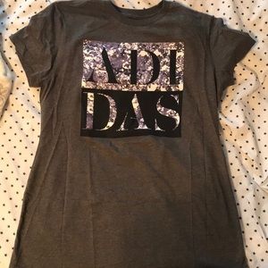 Adidas women’s large T-shirt
